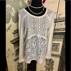 Nice lightweight top by Red Camel in size large